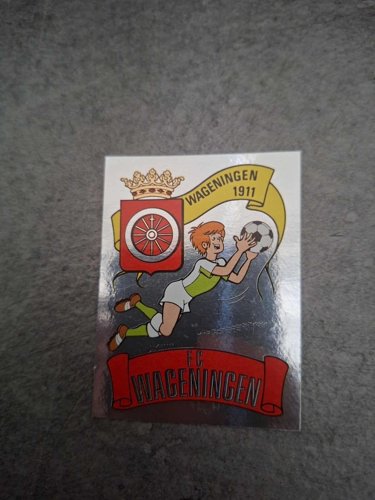 Panini sticker Voetbal 81. Embleem FC Wageningen., Ophalen of Verzenden, Zo goed als nieuw, Sticker