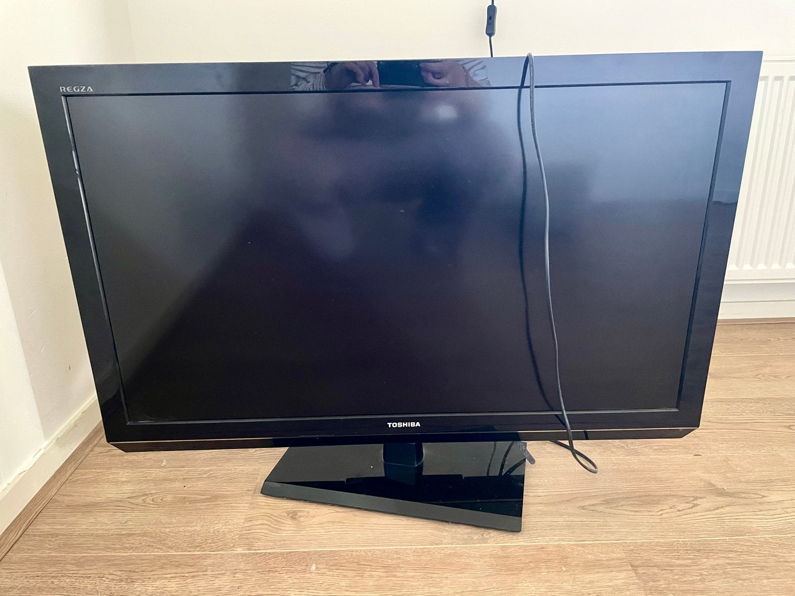 Toshiba LCD Kleurentelevisie 37RL833 - 100 Hz, Ophalen, LCD, 80 tot 100 cm, 100 Hz