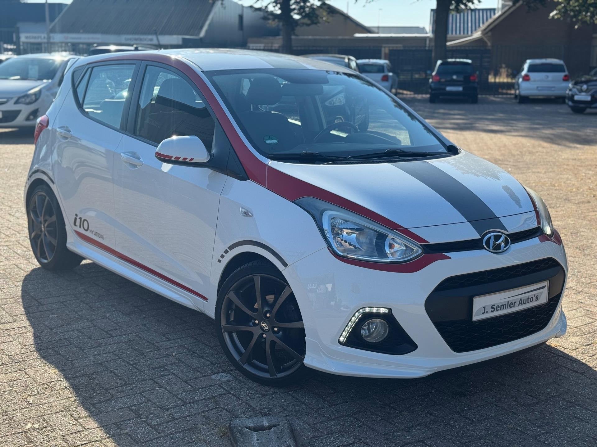 Hyundai I10 1.2i SPORT EDITION LED AIRCO STUUR/STOELVERW. 87, Auto's, Hyundai, Voorwielaandrijving, Dealer onderhouden, Gebruikt