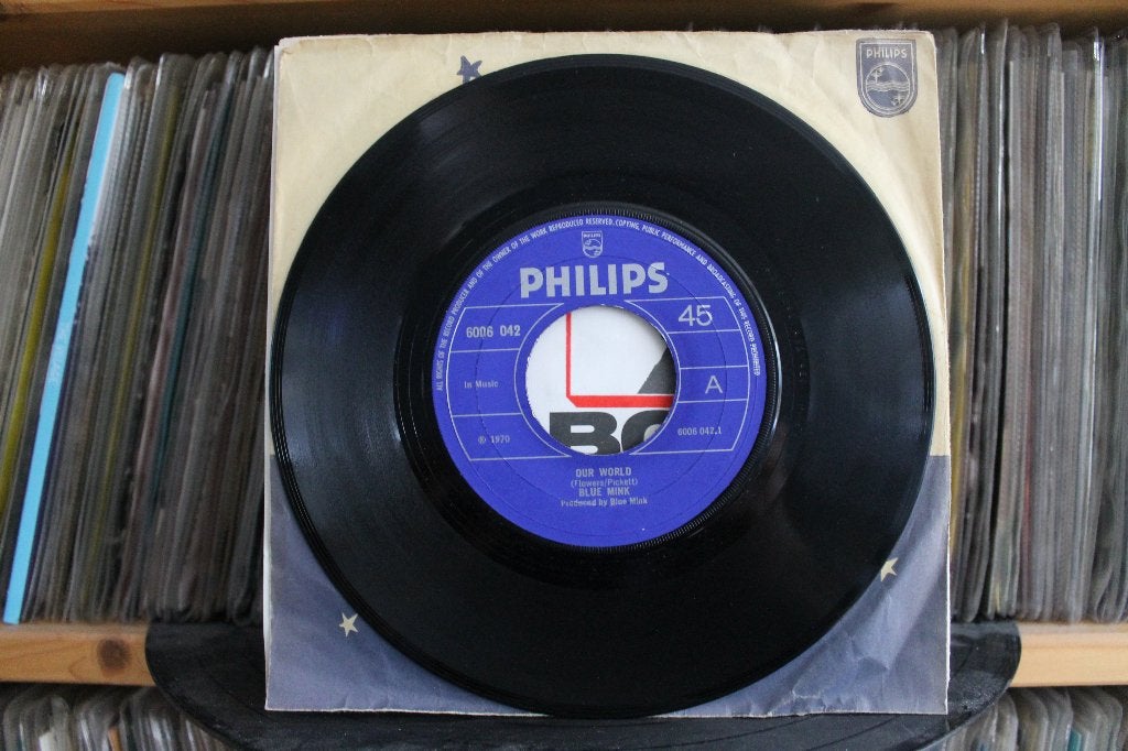 7" Single Blue Mink - Our World / Pastures New, Gebruikt, 7 inch, Ophalen of Verzenden, Pop