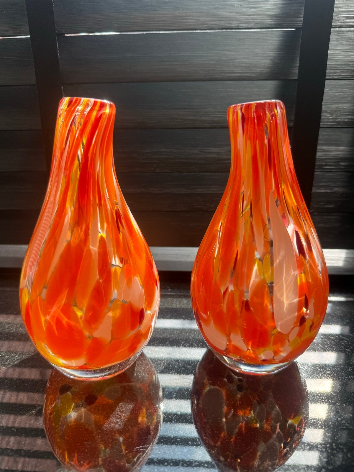 2 handgeblazen vazen met prachtige kleuren, Ophalen