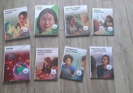 MBO Boeken Zorg en Welzijn (8 stuks) - Expert College, Ophalen of Verzenden, Gamma, Zo goed als nieuw, MBO