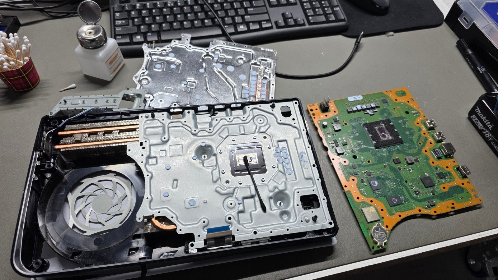 PS4-5 / Xbox Diep Reinigen, Stofvrij Maken & Paste Vervangen, Ophalen