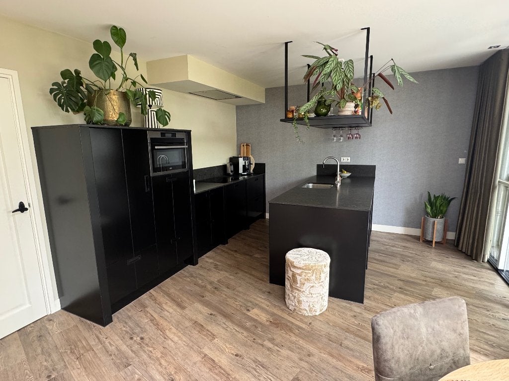Zwarte keuken uit 2012, Gebruikt, Zwart, Overige typen, Graniet of Steen