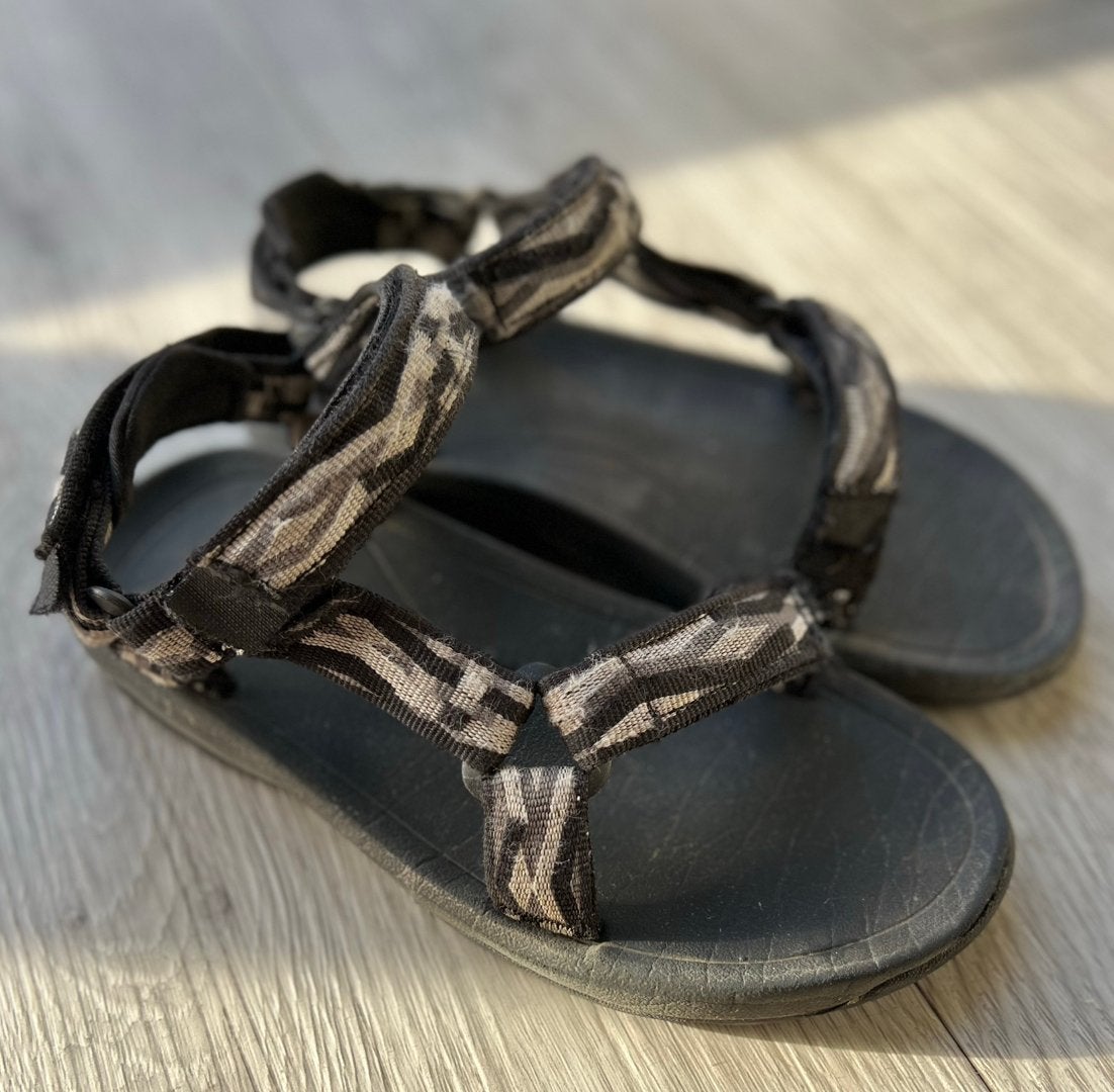 Teva Hurricane sandalen kind mt 31 zwart grijs igst, Gebruikt, Jongen of Meisje, Overige typen, Ophalen of Verzenden