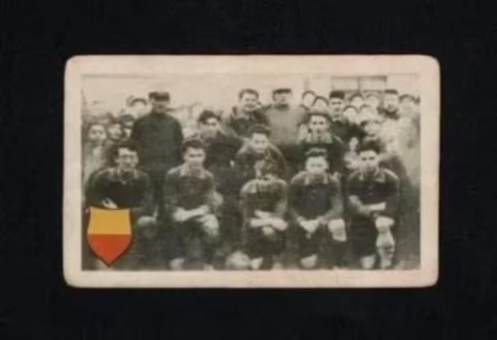 Voetbalplaatje Tegelen 1930/1931 (359)., Verzamelen, Ophalen of Verzenden, Zo goed als nieuw