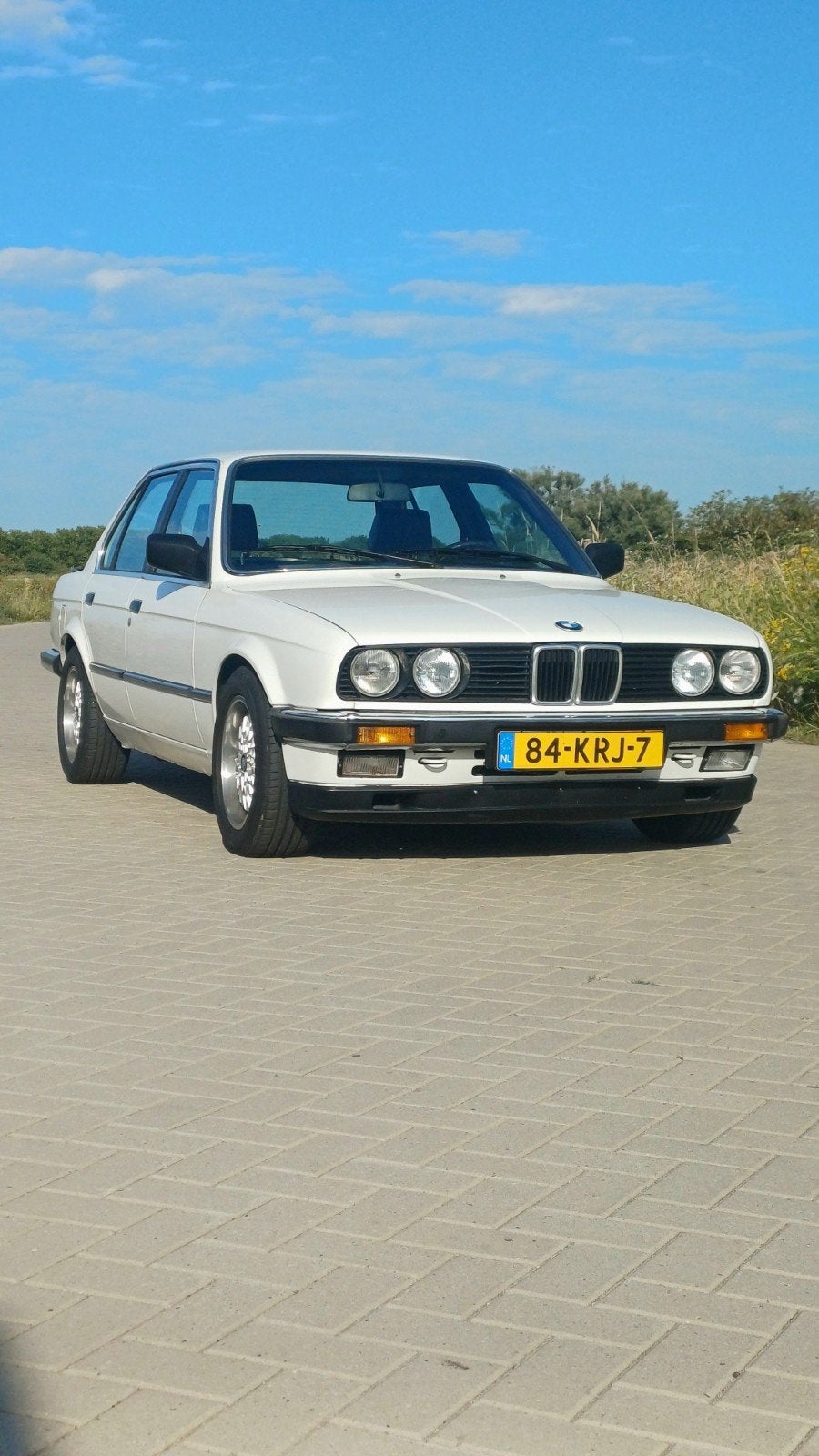 BMW E30 323i 5getrag 1984, Auto's, Lederen bekleding, Wit, Leder, Handgeschakeld