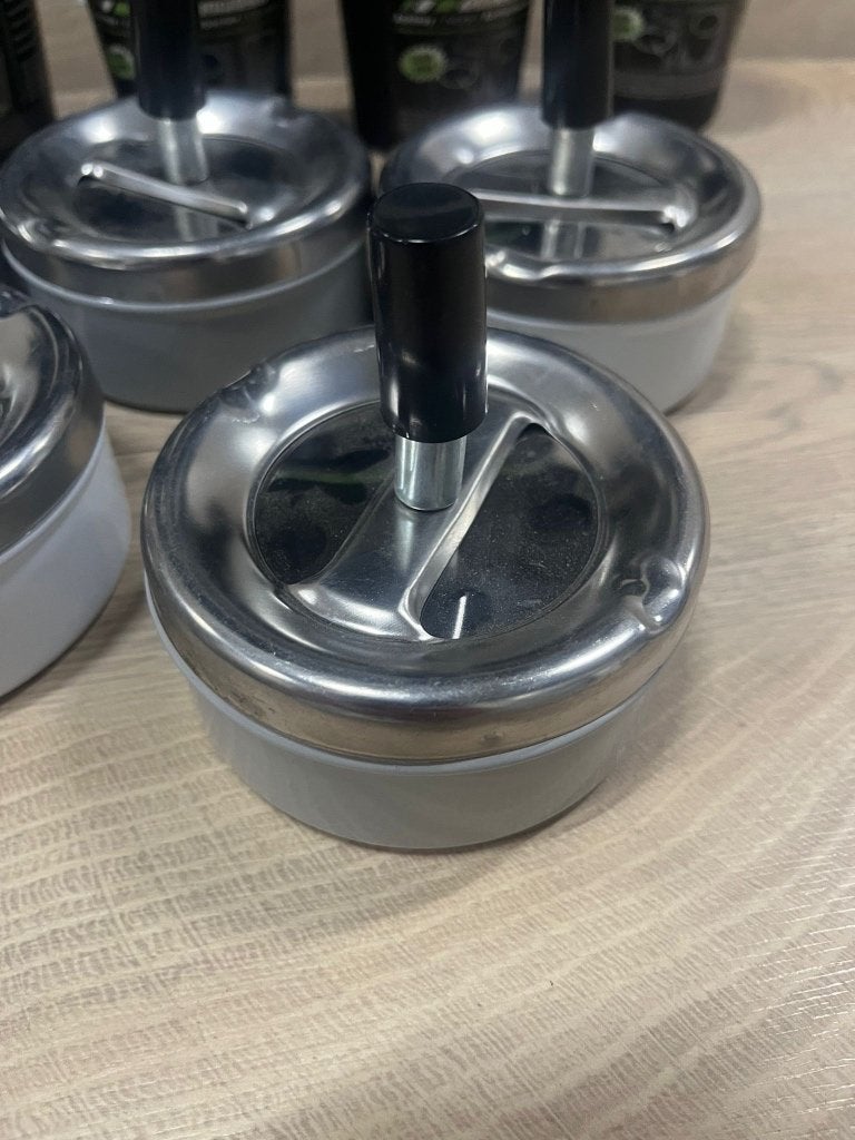 Terras Asbak met pushknop, Ophalen of Verzenden, Nieuw, Asbak