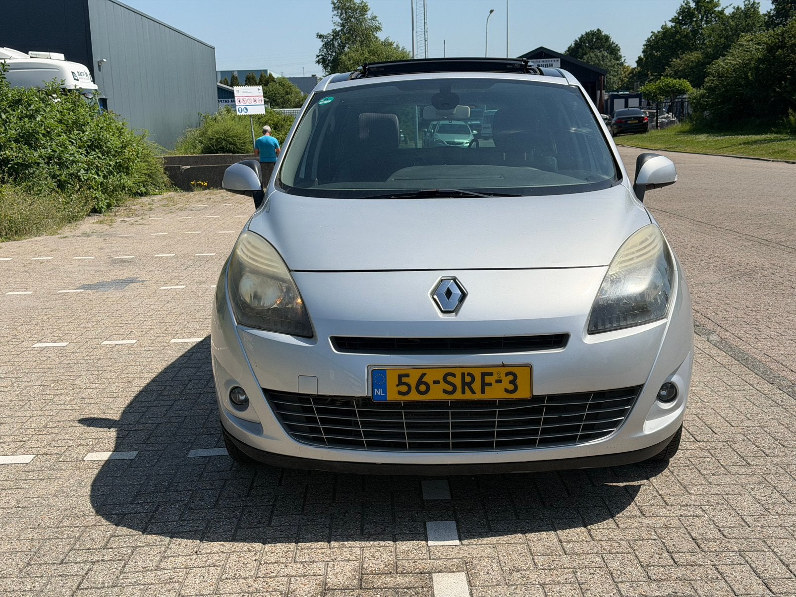 Renault Grand Scenic 1.9 DCI 96KW 7P 2011 Grijs, Auto's, Renault, Voorwielaandrijving, 4 cilinders, 7 stoelen, Bedrijf