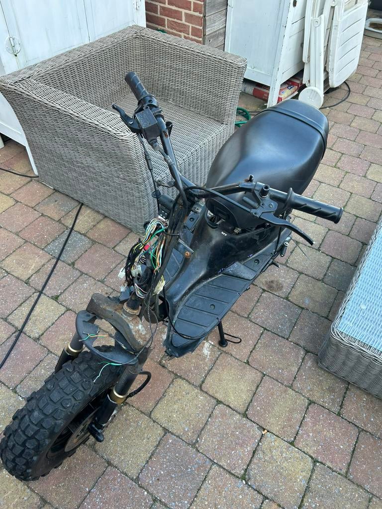 Peugot buxy 50cc, Fietsen en Brommers, Scooters | Peugeot, Ophalen, Zo goed als nieuw, Tweetakt, Overige modellen