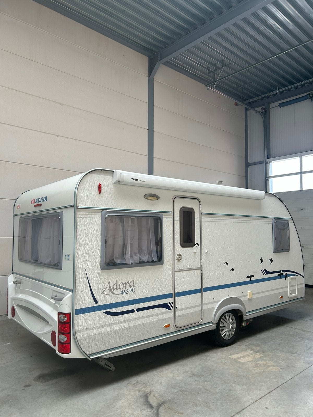 Caravan adria adora 462 PU, Omvormbare zithoek, Rondzit, 750 - 1000 kg, Particulier