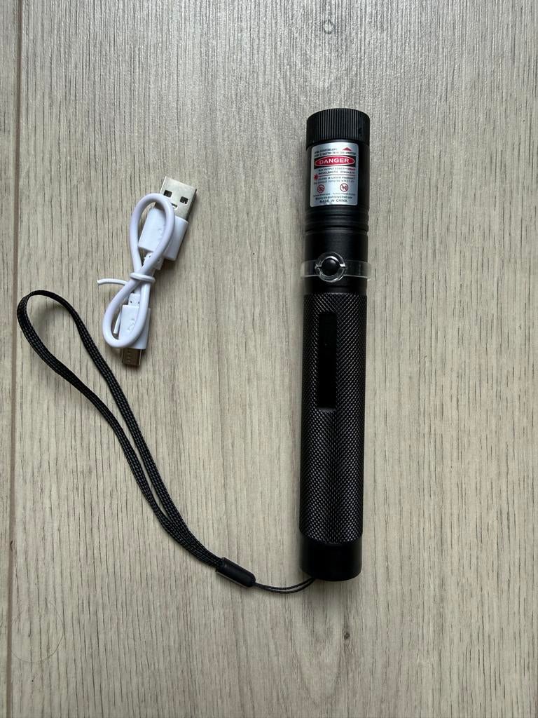 Krachtige rode laserpen, Ophalen of Verzenden, Zo goed als nieuw, Laser, Kleur