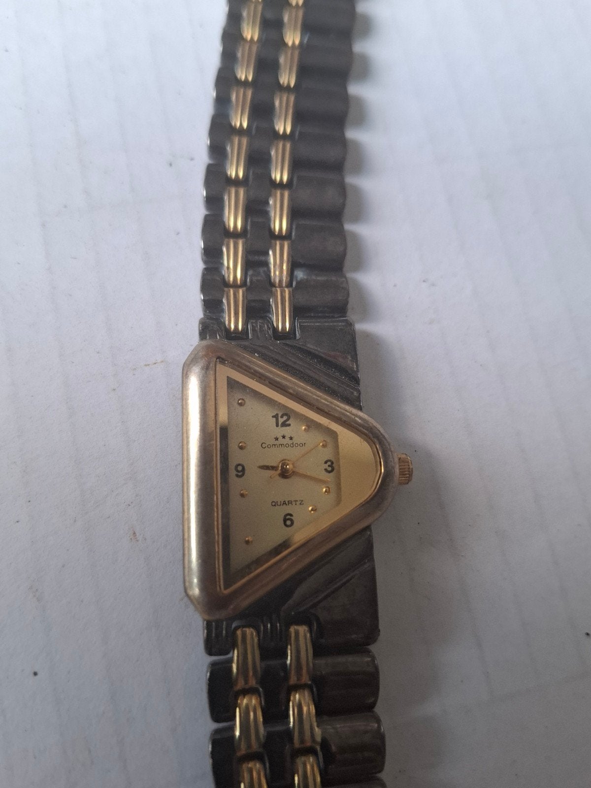 Vintage Guards Horloge -merk Comodoor Driehoekige Kast, Twee, Overige merken, Overige materialen, Gebruikt, Polshorloge