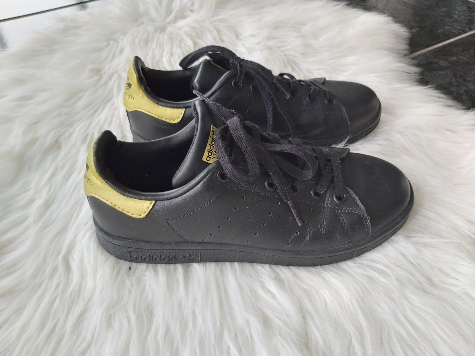 Zwarte Adidas sneakers maat 36.5, Adidas, Zwart, Ophalen of Verzenden, Sneakers of Gympen