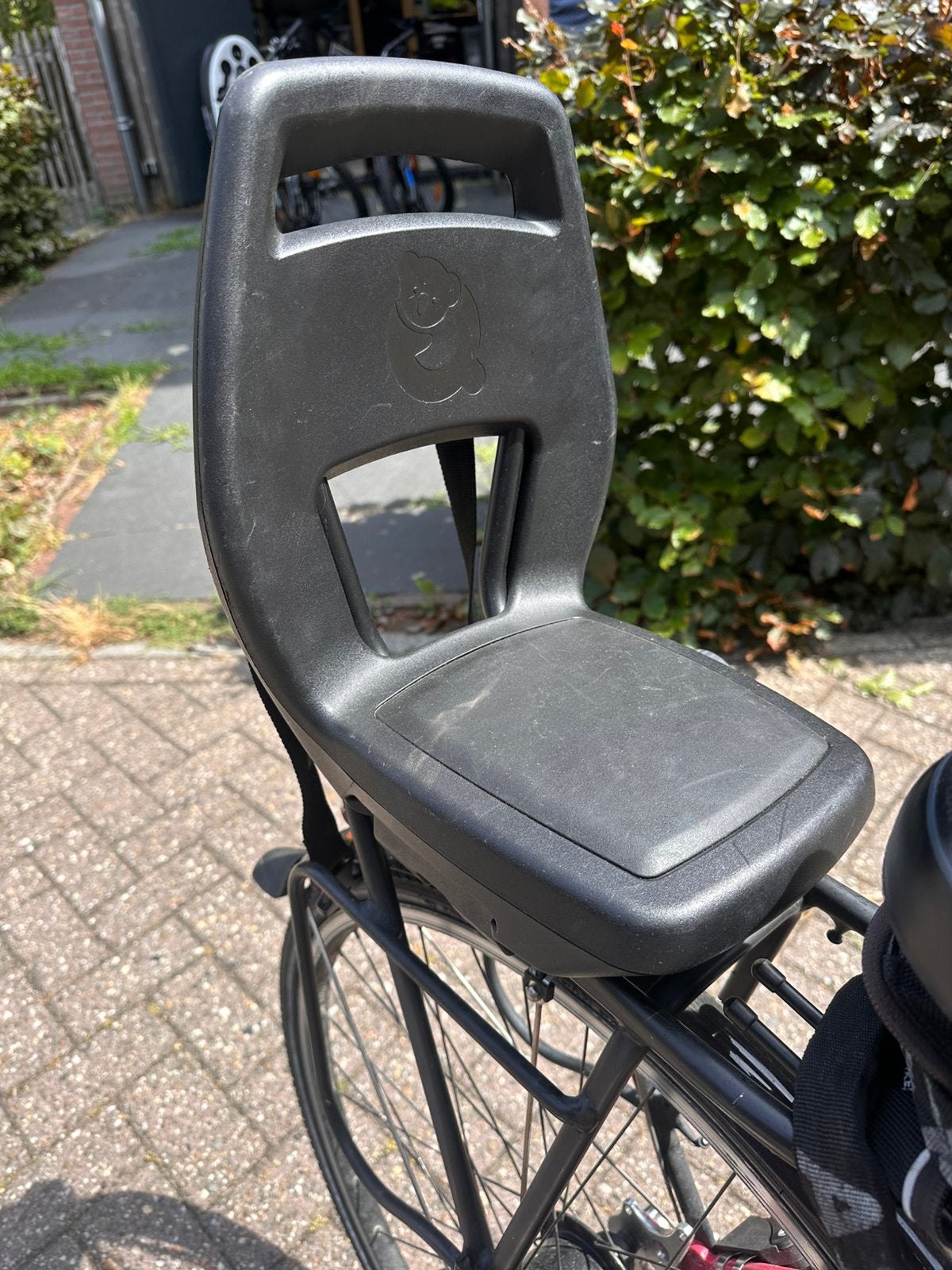 Qibbel junior achterzitje met voetensteunen 6+, Fietsen en Brommers, Fietsaccessoires | Fietsstoeltjes, Ophalen, Zo goed als nieuw