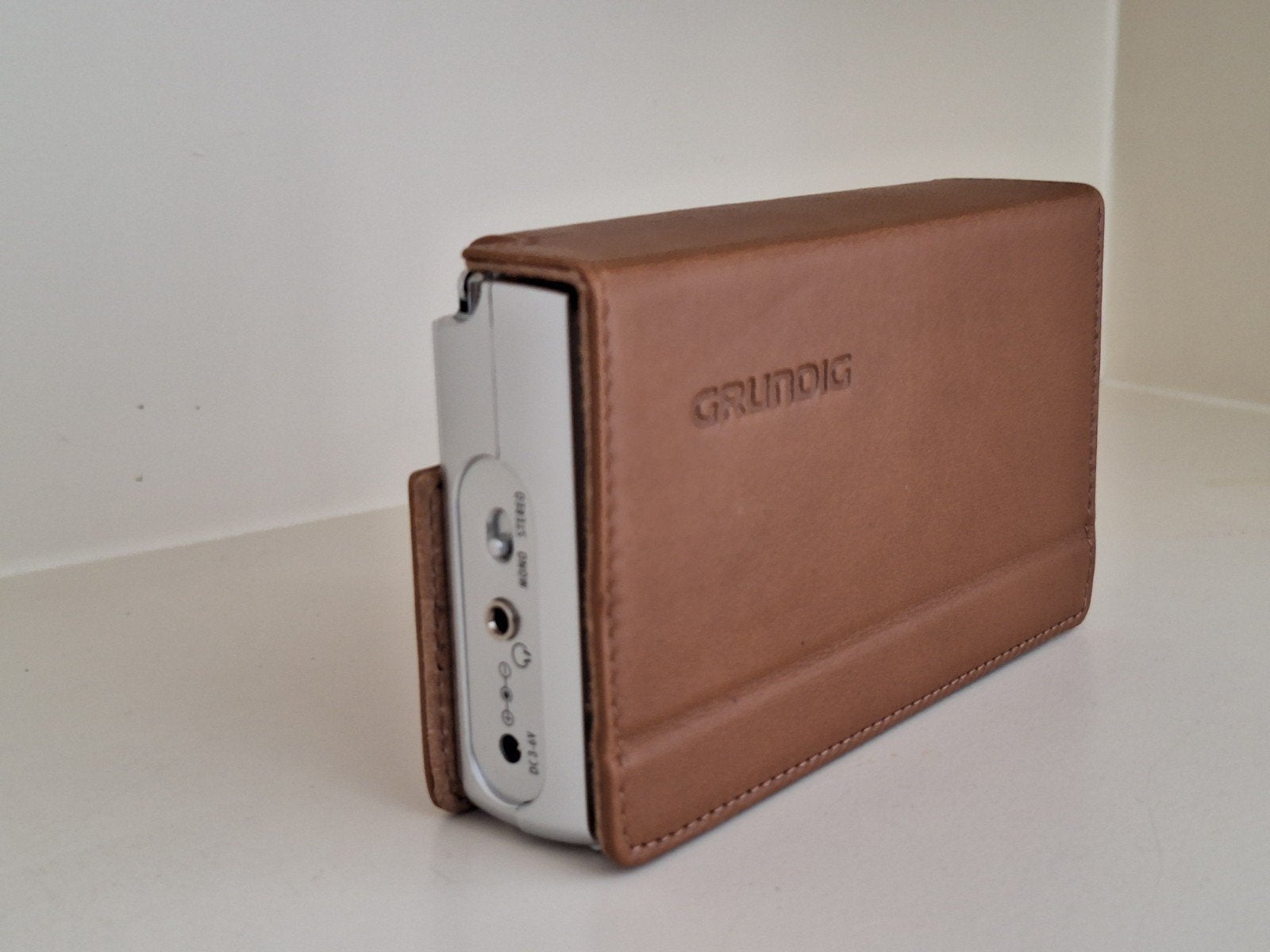 Grundig Wereldradio Yacht Boy 10, Ophalen of Verzenden, Zo goed als nieuw, Wereldontvanger