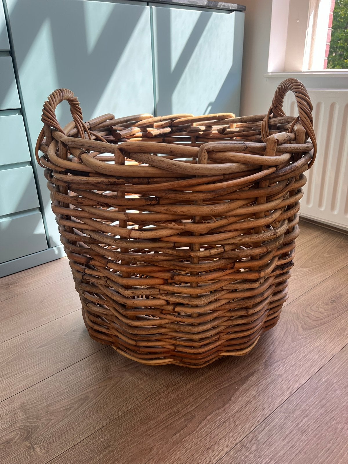 Grote XL rieten mand met handvatten, Ophalen, Gebruikt, Gevlochten, Mand
