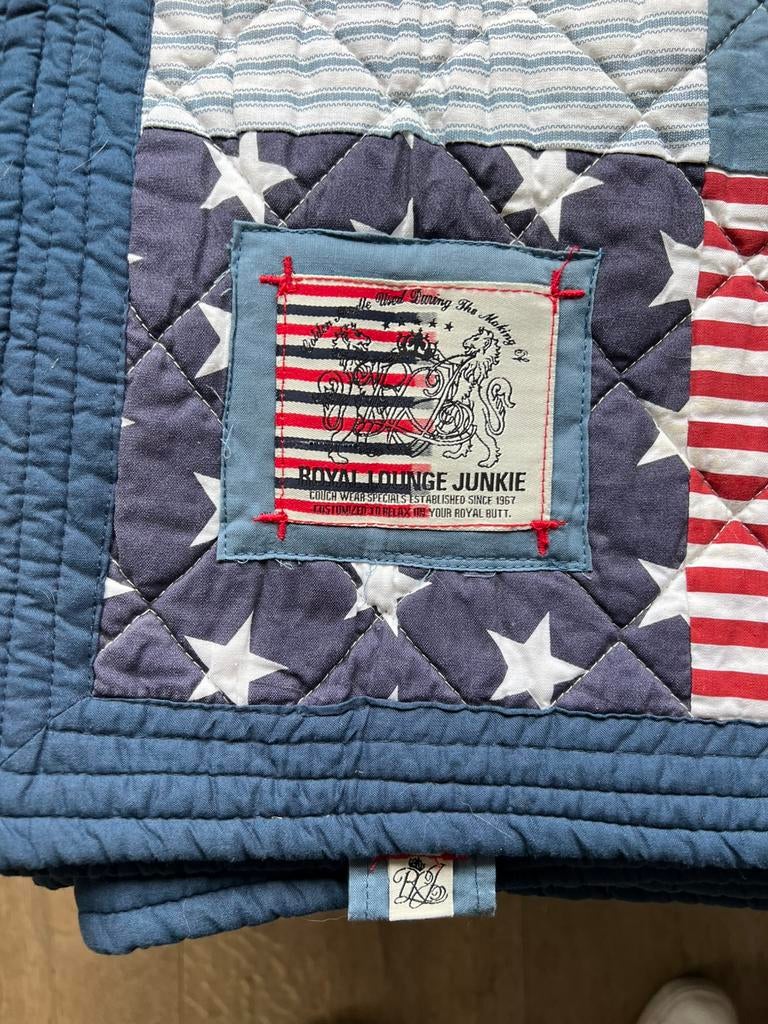 QUILT ROYAL LOUNGE JUNKIE STARS & STRIPES, Gebruikt, Blauw, 200 cm of meer, Ophalen of Verzenden
