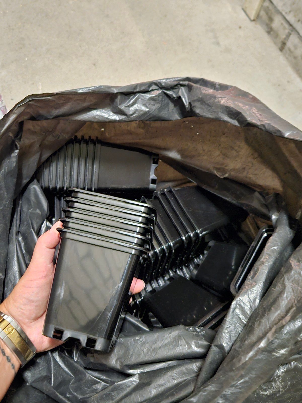 Zwarte kweekpotten in 2 verschillende maten, Ophalen, Kunststof, Gebruikt, Binnen