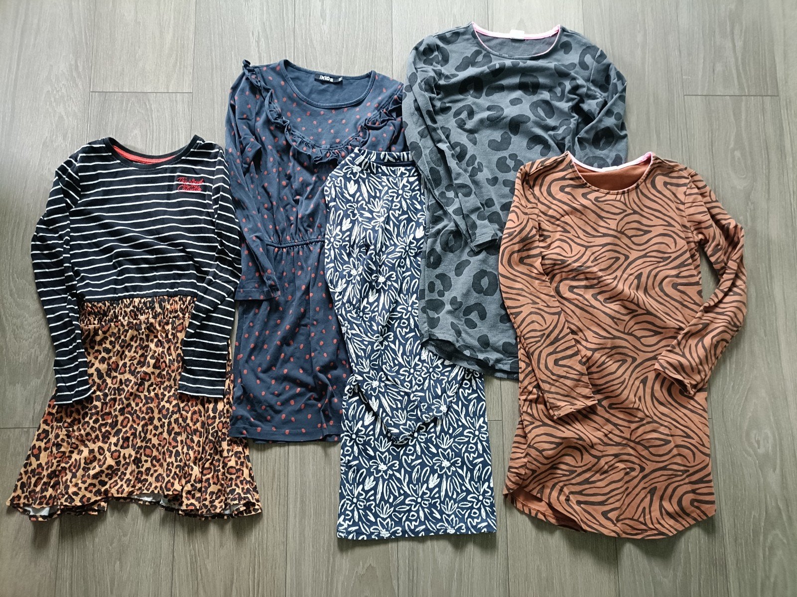 Pakket jurken meisje maat 134/140, Kinderen en Baby's, Kinderkleding | Kinder-kledingpakketten, Ophalen of Verzenden, Gebruikt