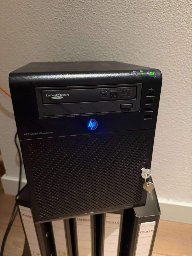 NAS HP ProLiant MicroServer Gen9 configured as NAS 7.8 GB R5, Ophalen of Verzenden, Besturingssystemen