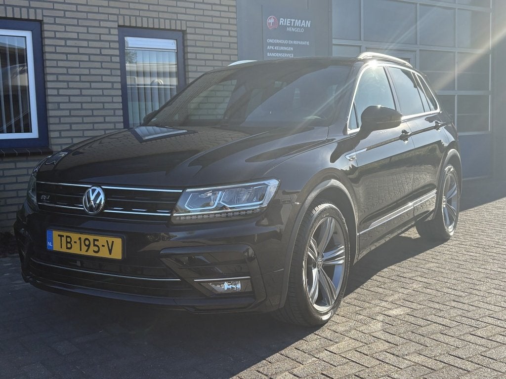 Volkswagen Tiguan 1.4 TSI Highl. Bns R CARPLAY-STOELVERW-R-L, Auto's, 125 pk, Gebruikt, Euro 6, 4 cilinders