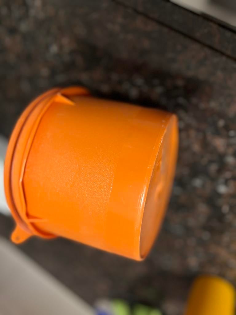 Tupperware trommrltje beetje vervormd, Ophalen of Verzenden, Zo goed als nieuw, Overige typen