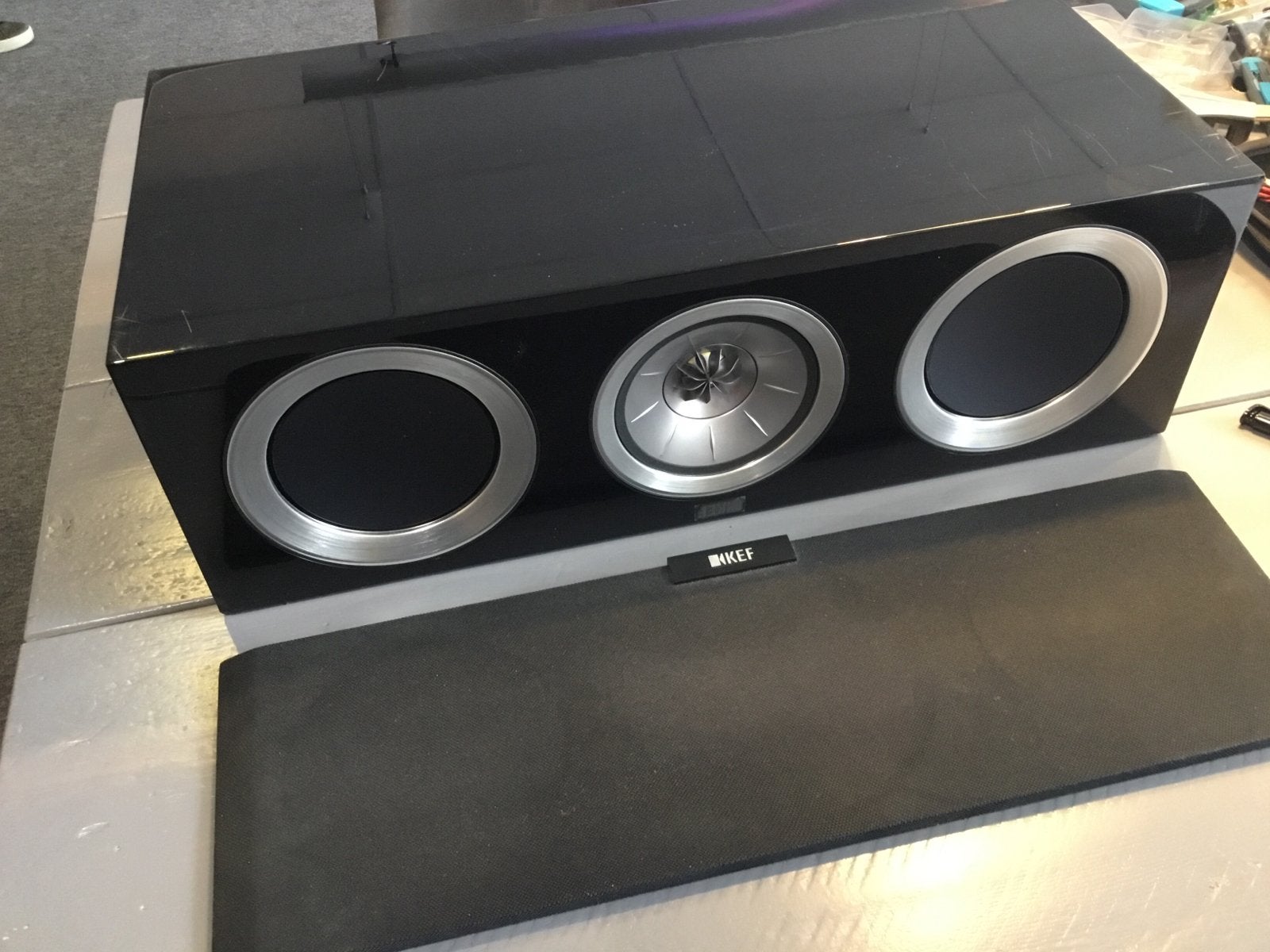 KEF R200c Center Speaker - Zwart, Uitstekende Staat
