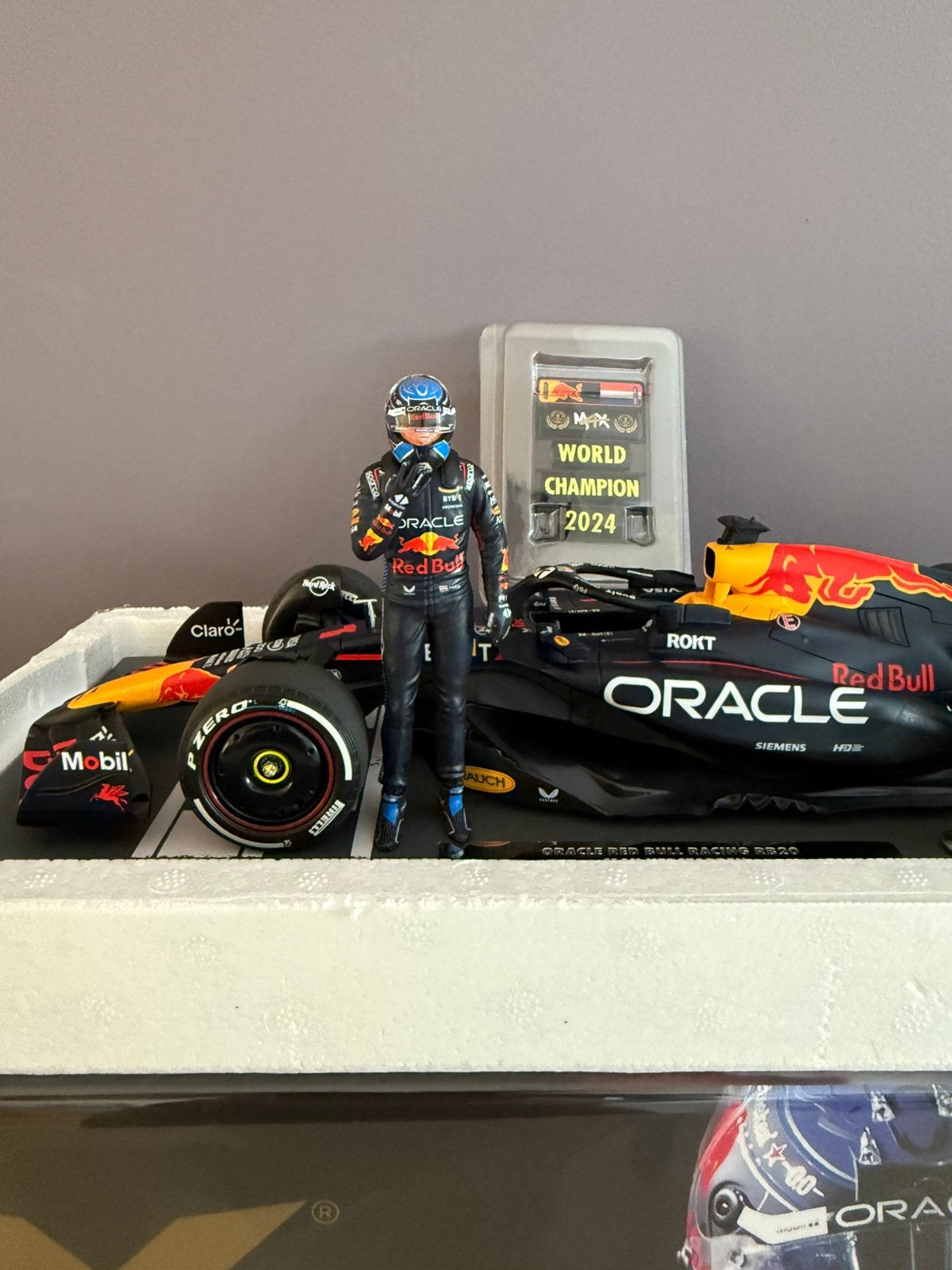 Las Vegas 2024 1:18 Max Verstappen, Ophalen of Verzenden, Zo goed als nieuw, Formule 1