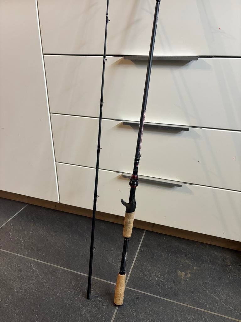 Abu Garcia Vendetta 1,90m 60-100gr jerk/baitcast, Ophalen of Verzenden, Zo goed als nieuw, Werphengel