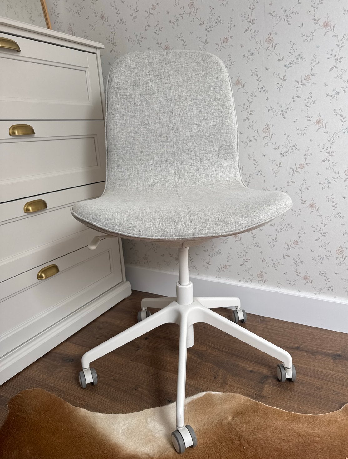 Ikea Längfjäll bureaustoel - Beige/Wit, Ophalen, Beige, Zo goed als nieuw, Bureaustoel