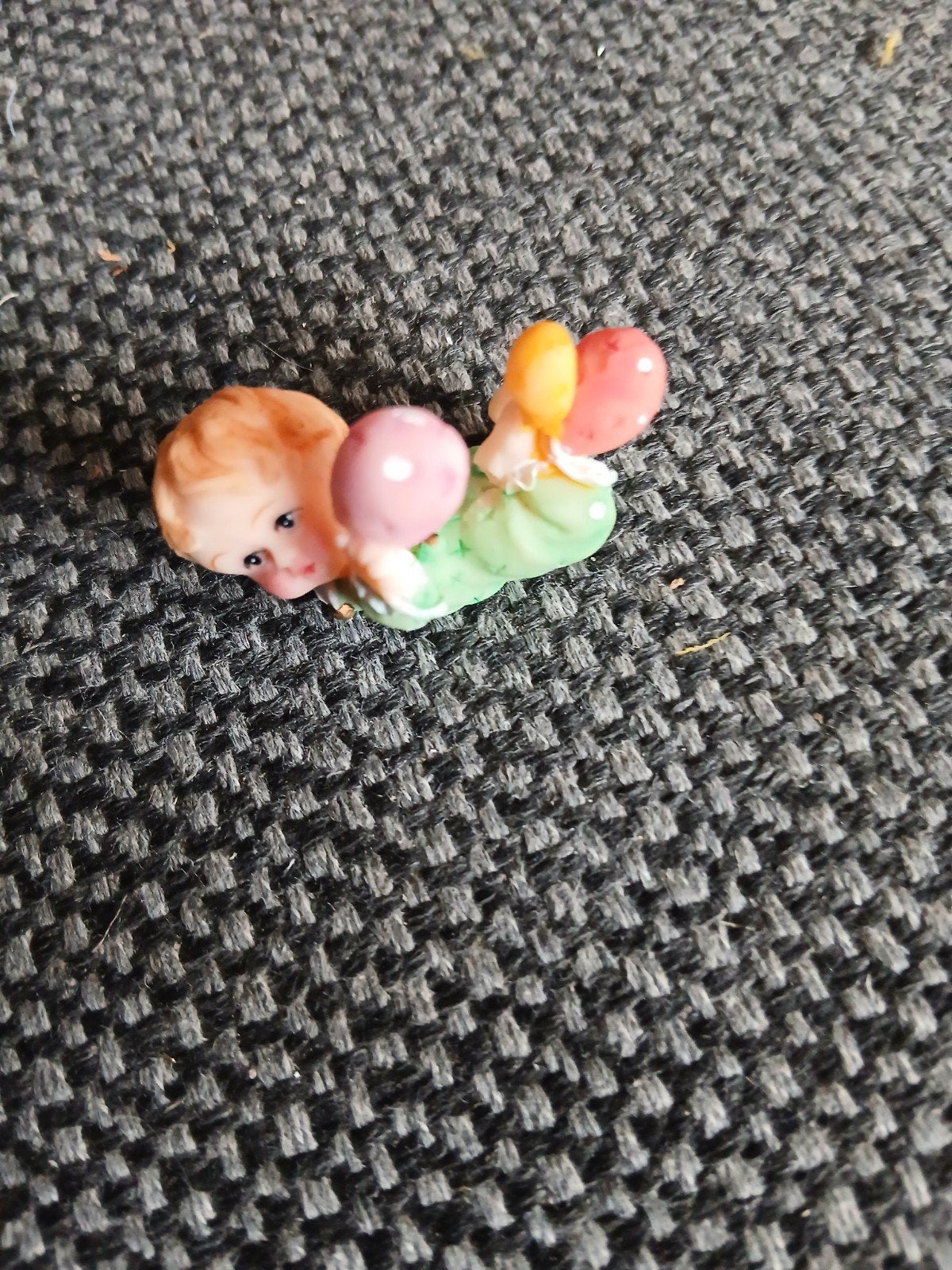 Schattig babybeeldje met ballonnen, Verzamelen, Ophalen of Verzenden, Gebruikt