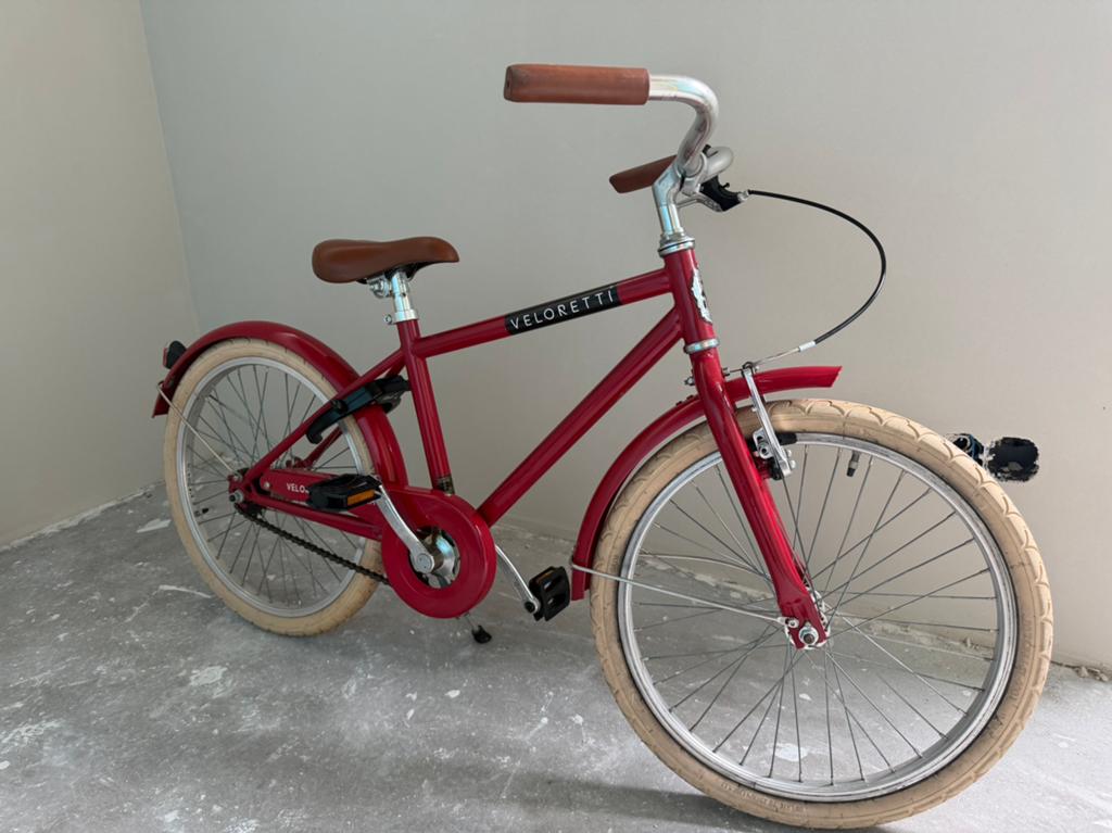 Veloretti junior 20 Inch Kinderfiets Dakota Red, Fietsen en Brommers, Ophalen, Zo goed als nieuw, Terugtraprem, 20 inch of meer