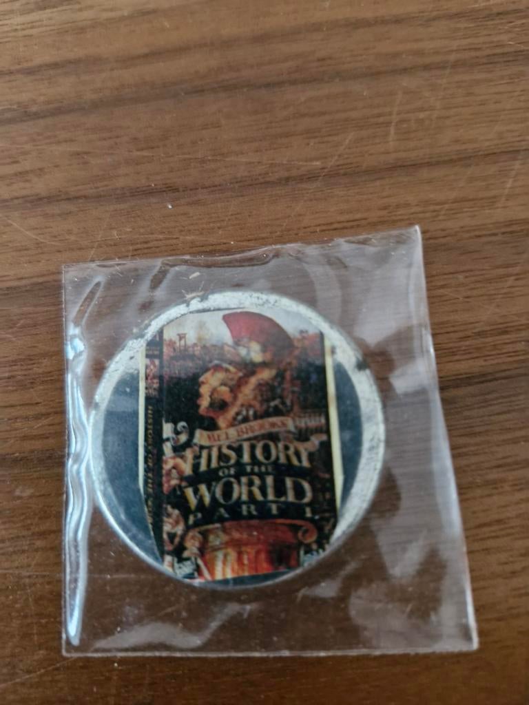 350 Film Button History of the World Part 1, Verzamelen, Flippo's, Ophalen of Verzenden, World, Losse flippo's