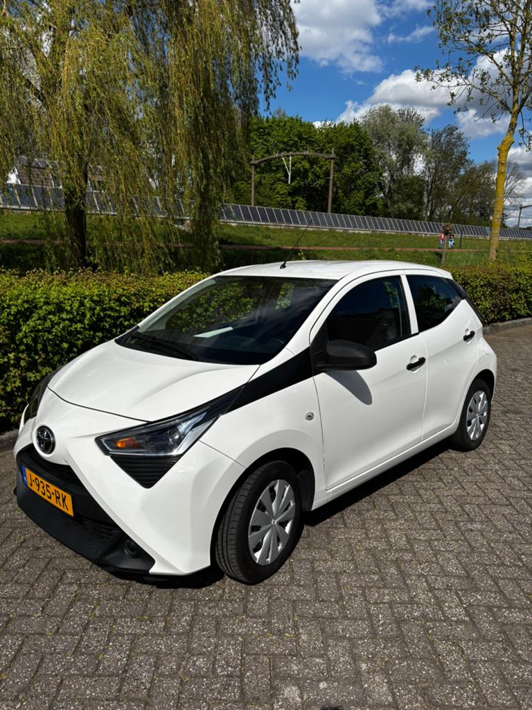 Toyota Aygo 1.0 Vvt-i 72pk 5D 2020 Wit, Voorwielaandrijving, 4 stoelen, Wit, Origineel Nederlands