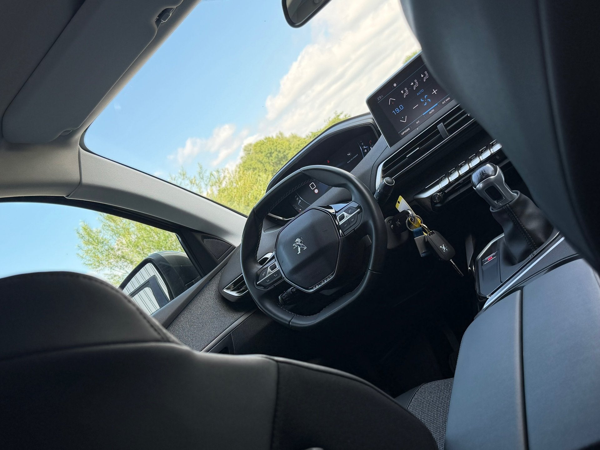 Peugeot 3008 1.2 PureTech Crossway - Gris Amazonite - Comple, Voorwielaandrijving, Gebruikt, 1199 cc, Leder en Stof