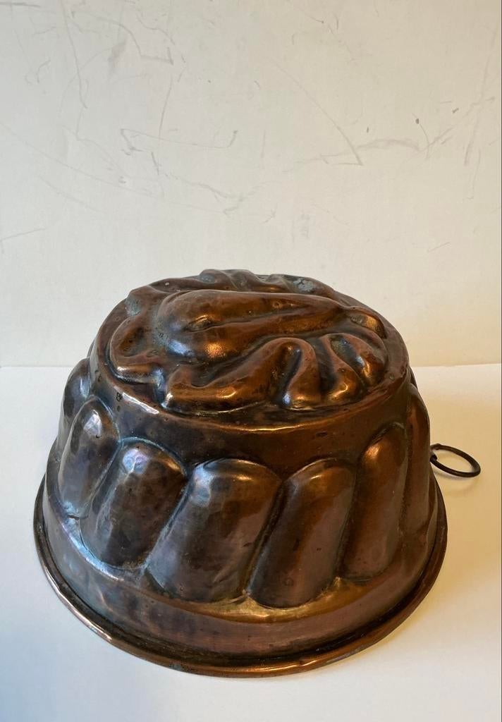 Oude, antieke koperen puddingvorm, bakvorm. Diameter 18,6 cm, Antiek en Kunst, Antiek | Koper en Brons, Ophalen of Verzenden