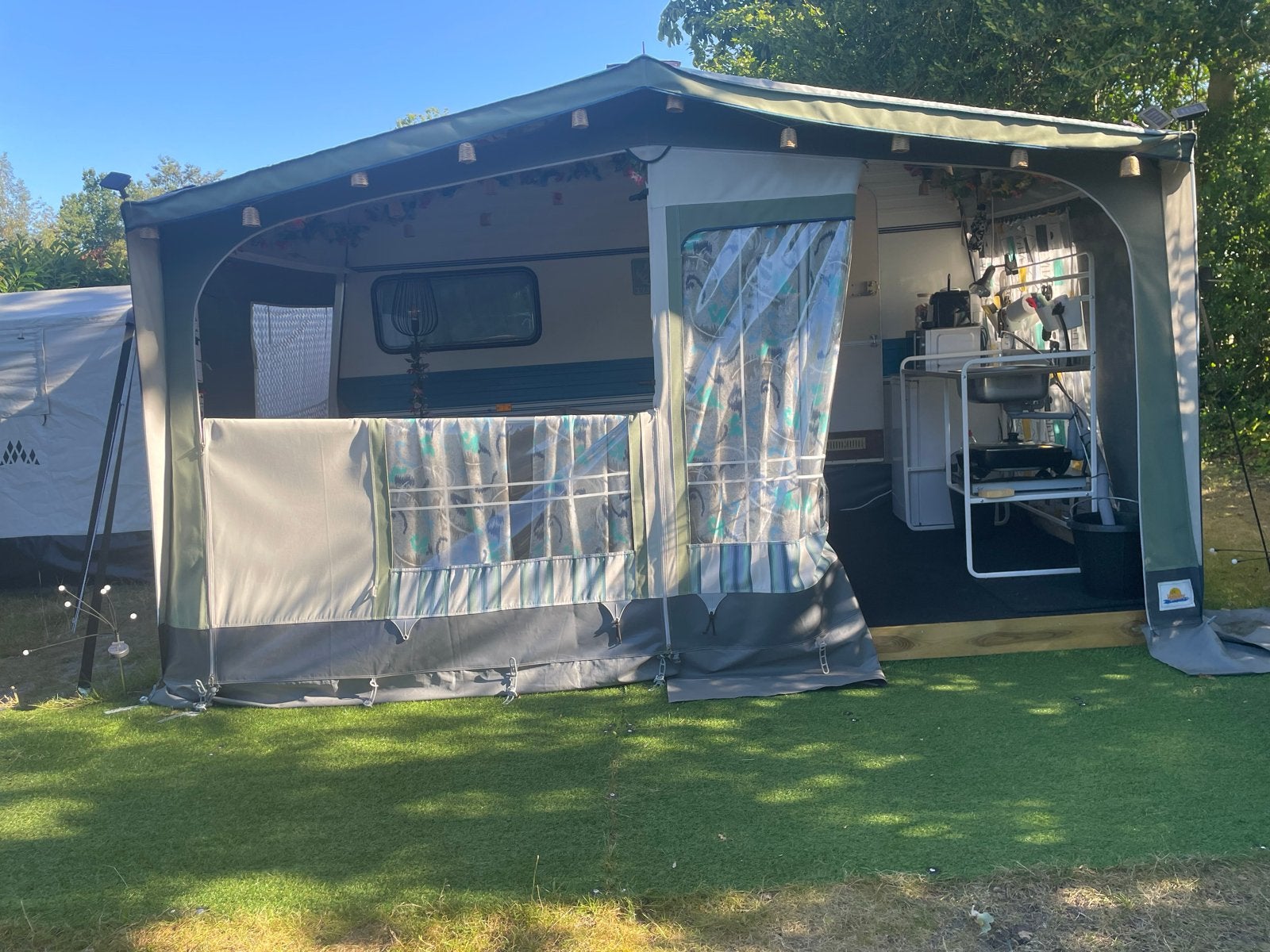Retro Knaus Caravan 400 met voortent, Vast bed, Koelkast, Treinzit, Particulier