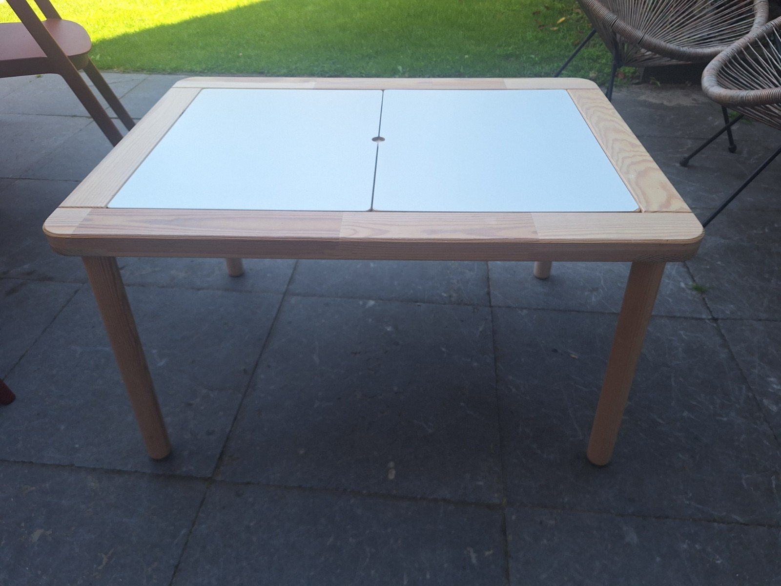 Ikea Flisat kindertafel met 2 opbergbakken, Ophalen, Gebruikt