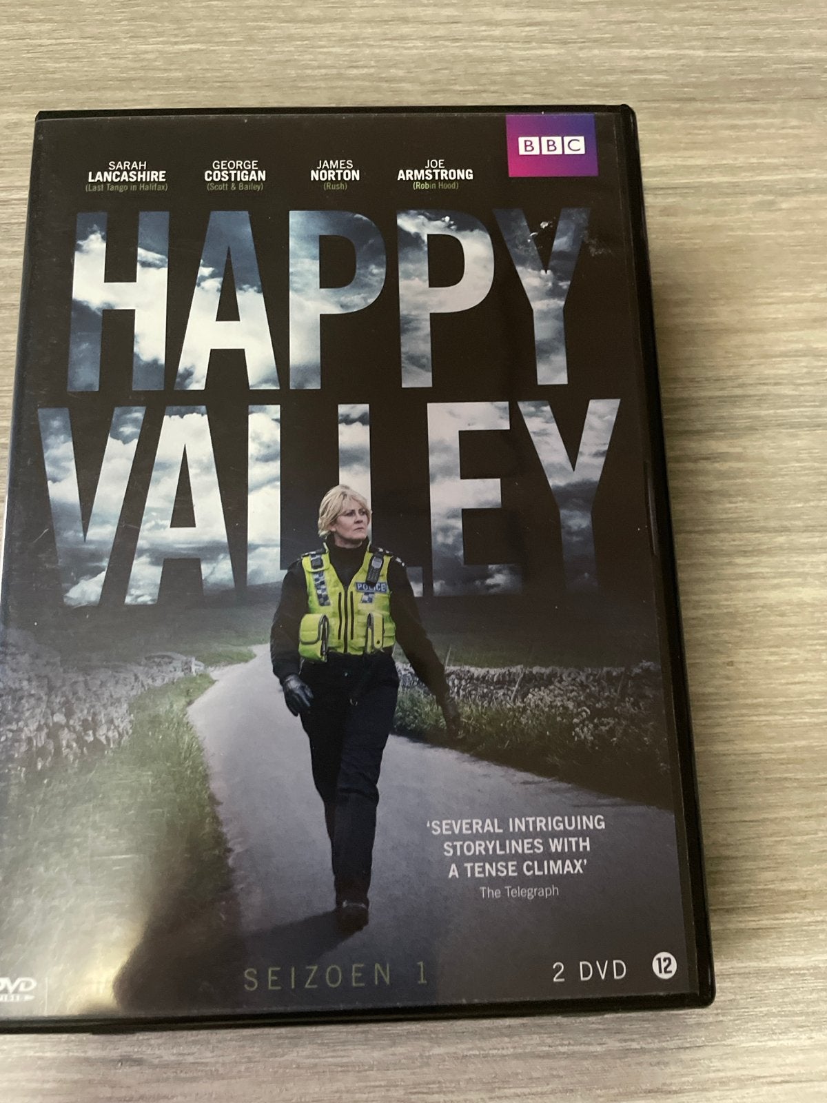 Happy Valley Seizoen 1 DVD - BBC Misdaad Drama, Cd's en Dvd's, Seizoen 1, Misdaad, Ophalen of Verzenden, Vanaf 12 jaar