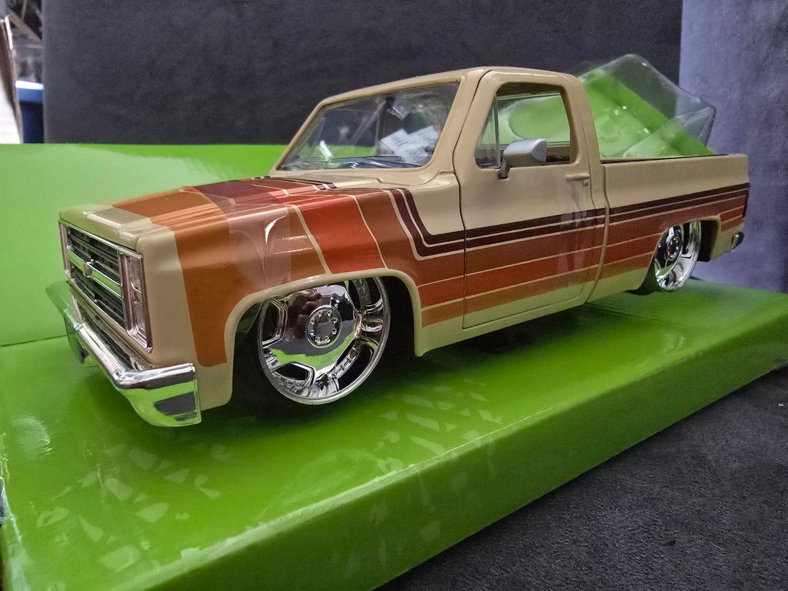Chevrolet C10 Jada 1:24, Hobby en Vrije tijd, Modelauto's | 1:24, Christian@diecastcompany.nl, Auto, Diecast Company, Nieuw