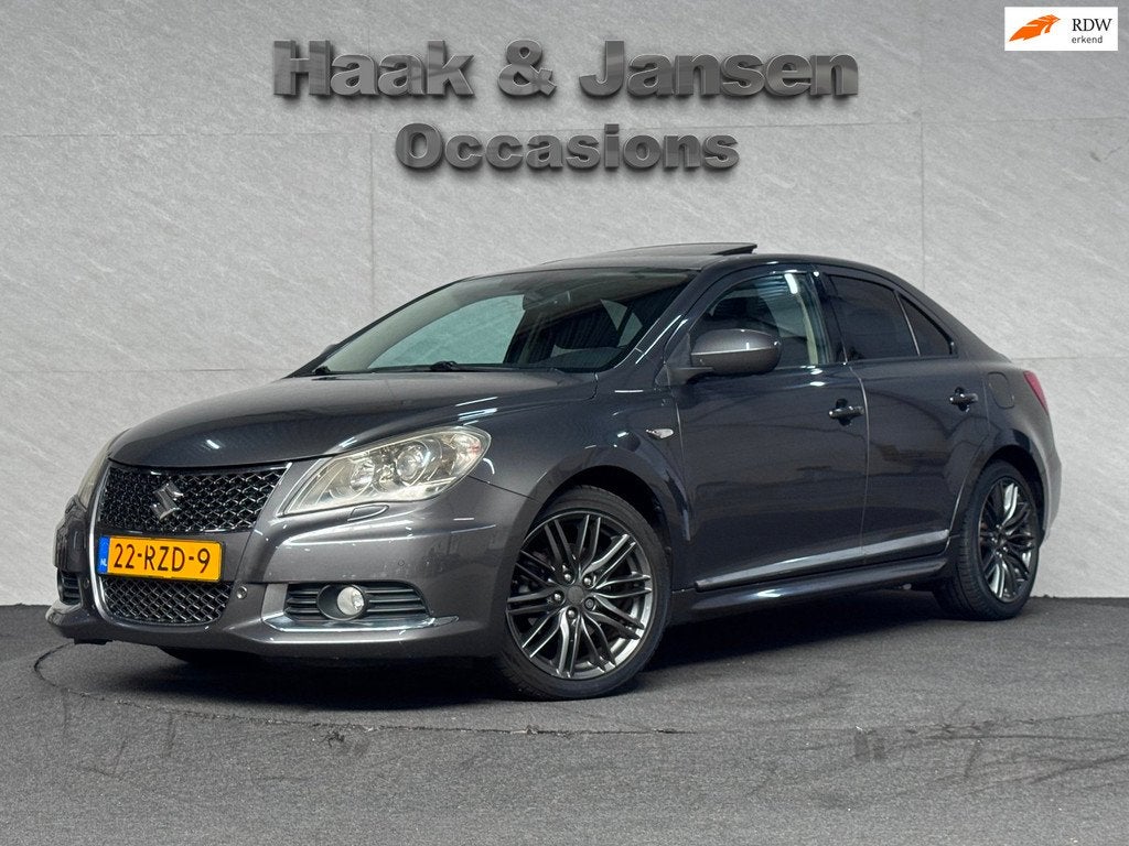 Suzuki Kizashi 2.4 Sport Trekhaak Memory seats Stoelverwarmi, Auto's, Suzuki, Euro 5, Gebruikt, Zwart, 4 cilinders