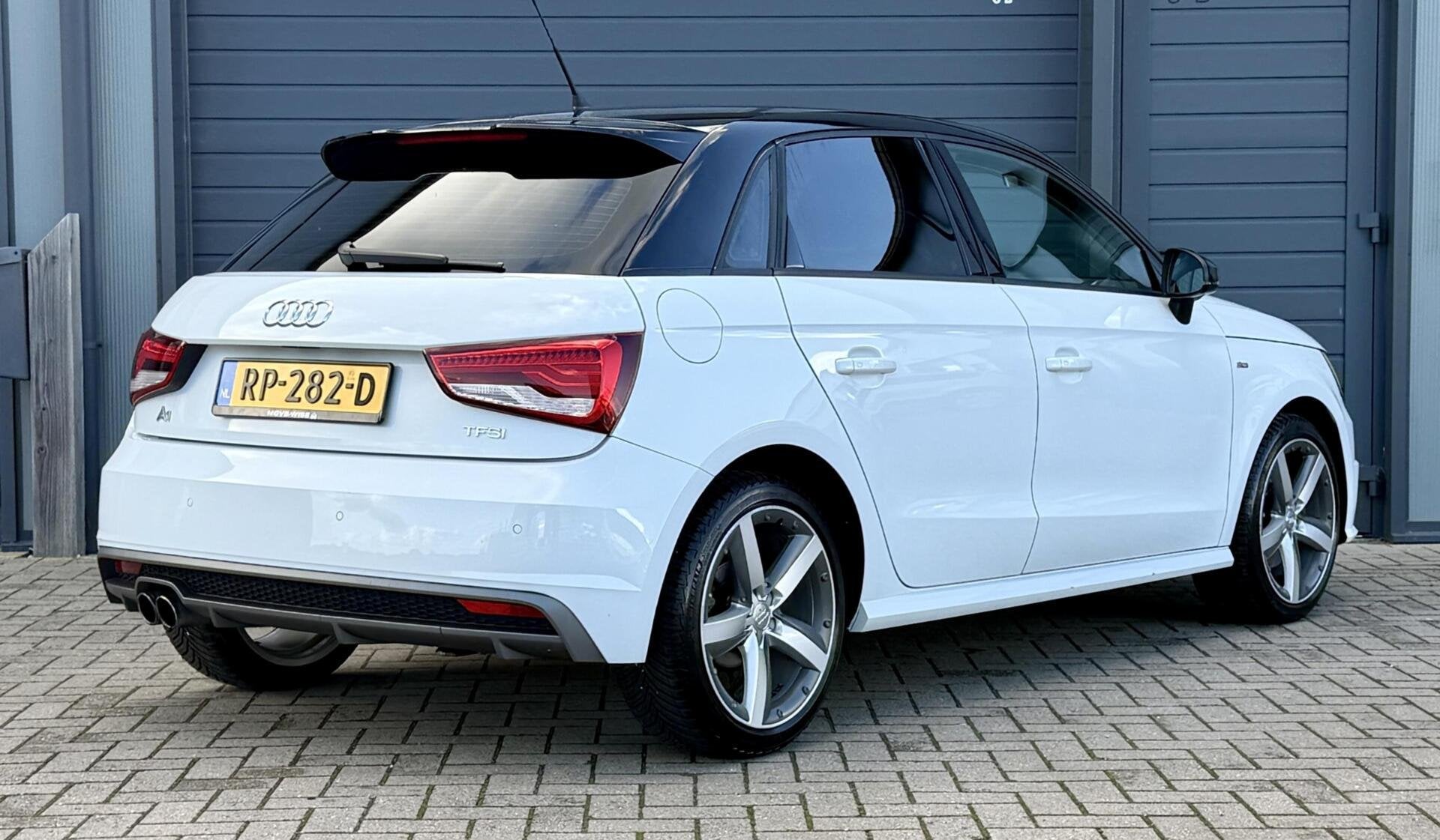 Audi A1 Sportback 1.4 TFSI 125pk Pro Line | S LINE | 5 Deurs, Voorwielaandrijving, Dealer onderhouden, 125 pk, 4 cilinders
