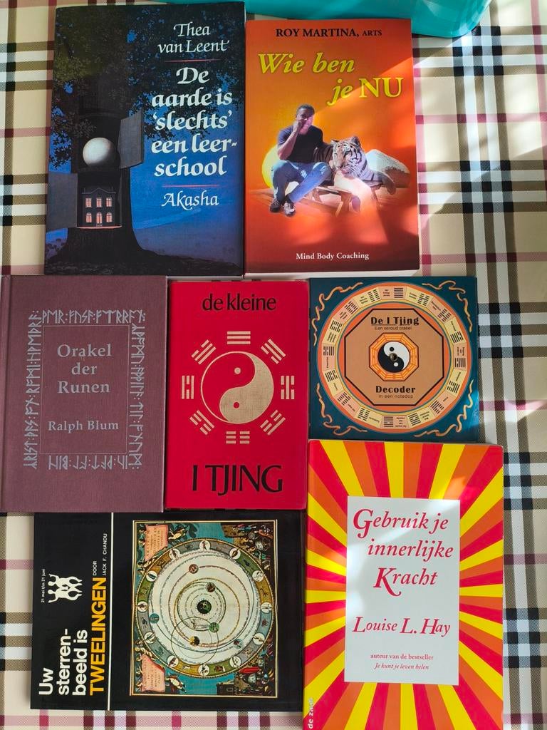 Diverse spirituele boeken zie foto, Ophalen of Verzenden, Zo goed als nieuw, Spiritualiteit algemeen, Overige typen