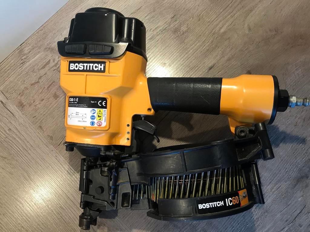 Bostitch IC60 rolnagel tacker, coilnailer, als nieuw., Ophalen of Verzenden, Zo goed als nieuw