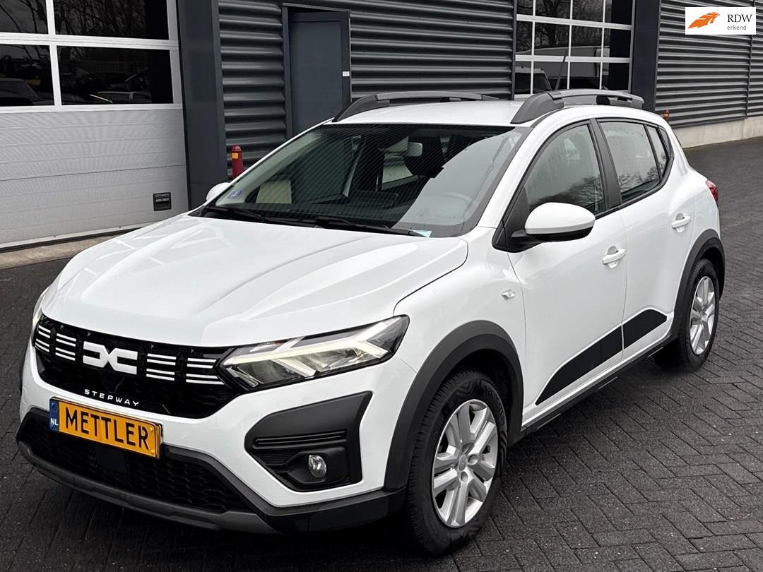 Dacia Sandero Stepway 1.0 TCe 90 Expression, navigatie, trek, Auto's, Euro 6, Wit, Origineel Nederlands, 91 pk