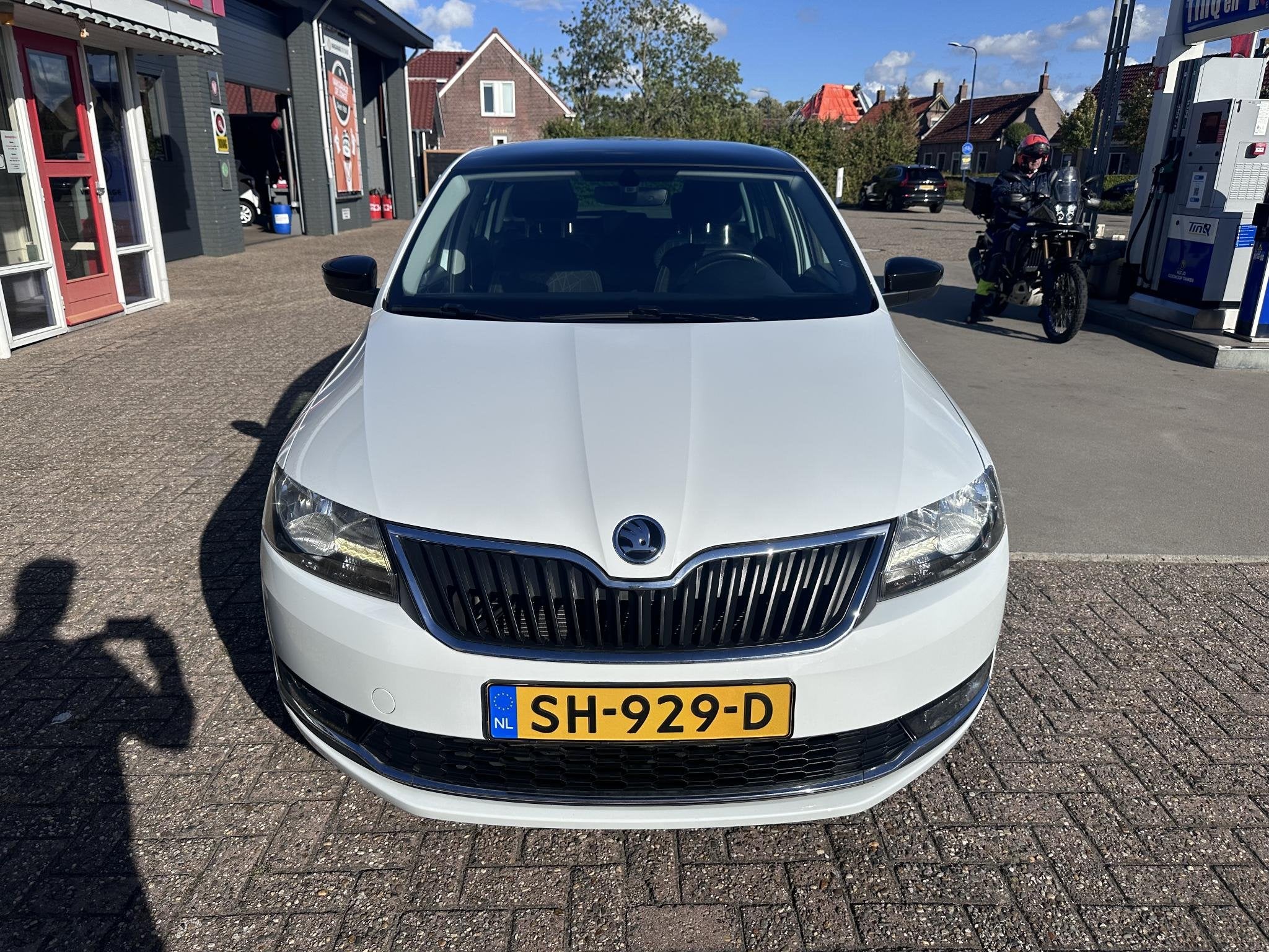 Skoda Rapid Spaceback 1.0 TSI Greentech Clever, Stof, Gebruikt, 95 pk, Met garantie (alle)