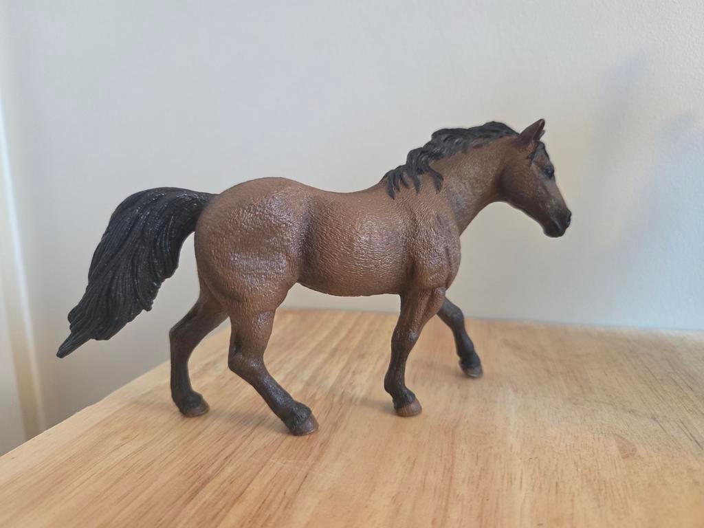 Schleich repaint op de Quarter Horse hengst | Vintage, Verzamelen, Dierenverzamelingen, Ophalen of Verzenden, Zo goed als nieuw