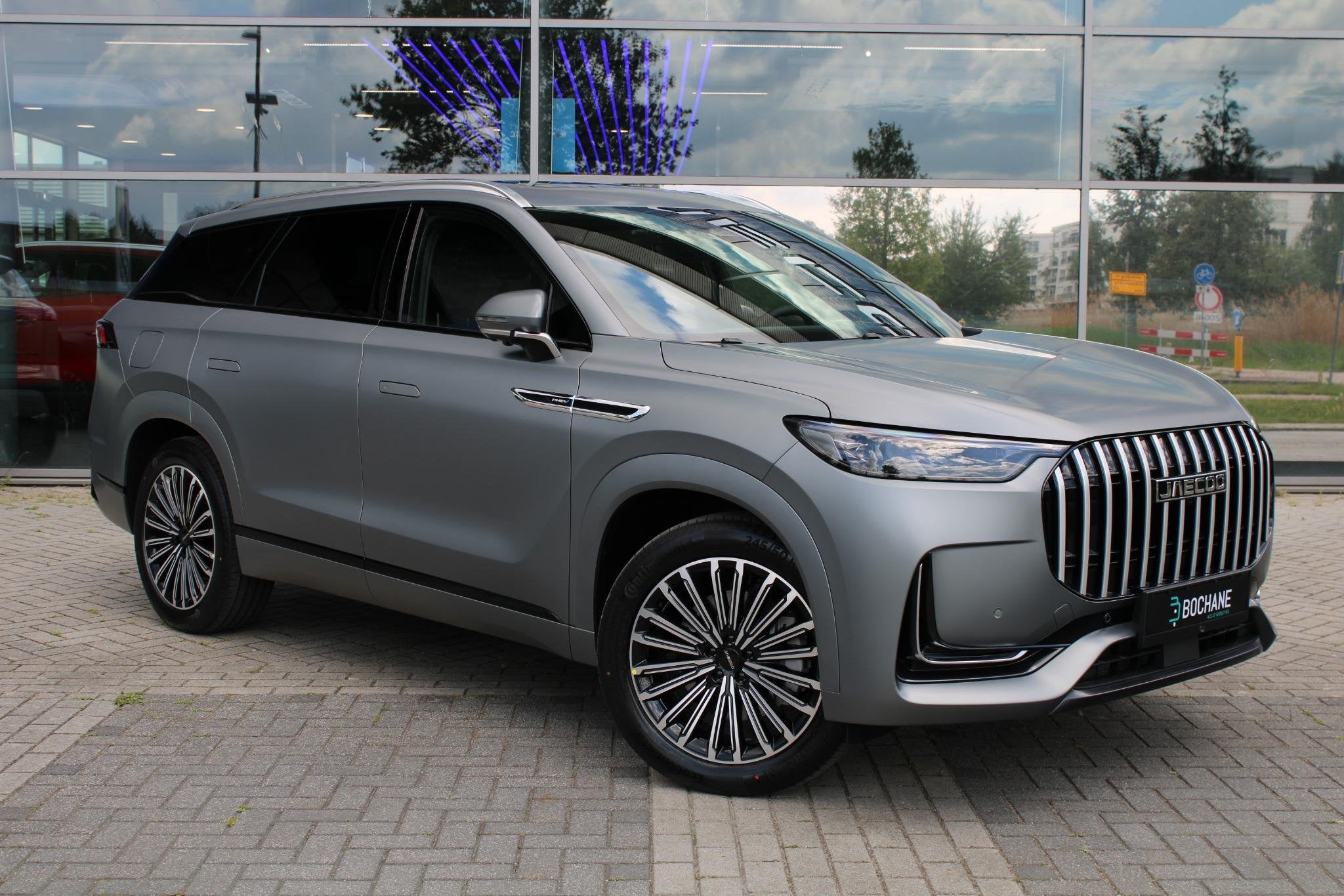 Jaecoo 8 1.5 T-GDi SHS-H Luxury Matte Grey, Auto's, Overige Auto's, Automaat, Euro 6, 428 pk, 1000 km