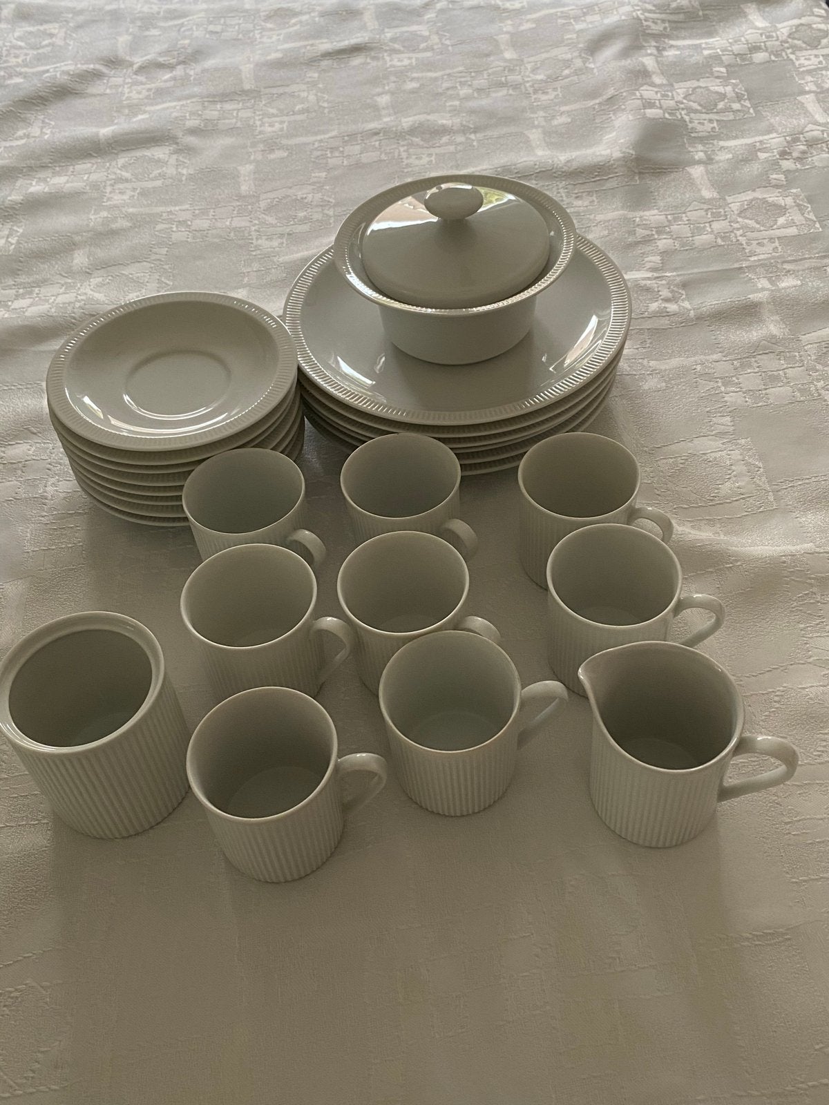 Arzberg Porselein Servies Wit met Ribbels - Uitgebreide Set, Huis en Inrichting, Keuken | Servies, Gebruikt, Arzberg, Ophalen of Verzenden